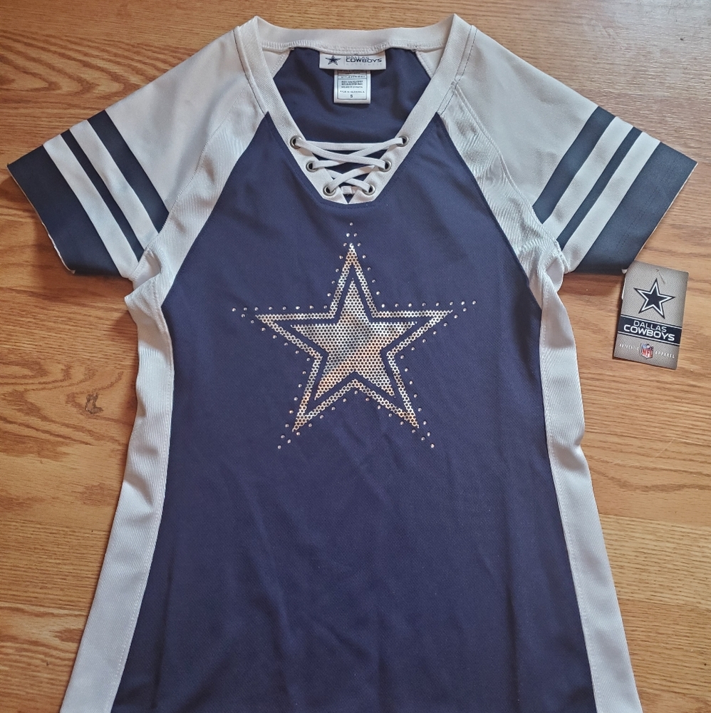 Small Dallas Cowboys Jersey style shirt